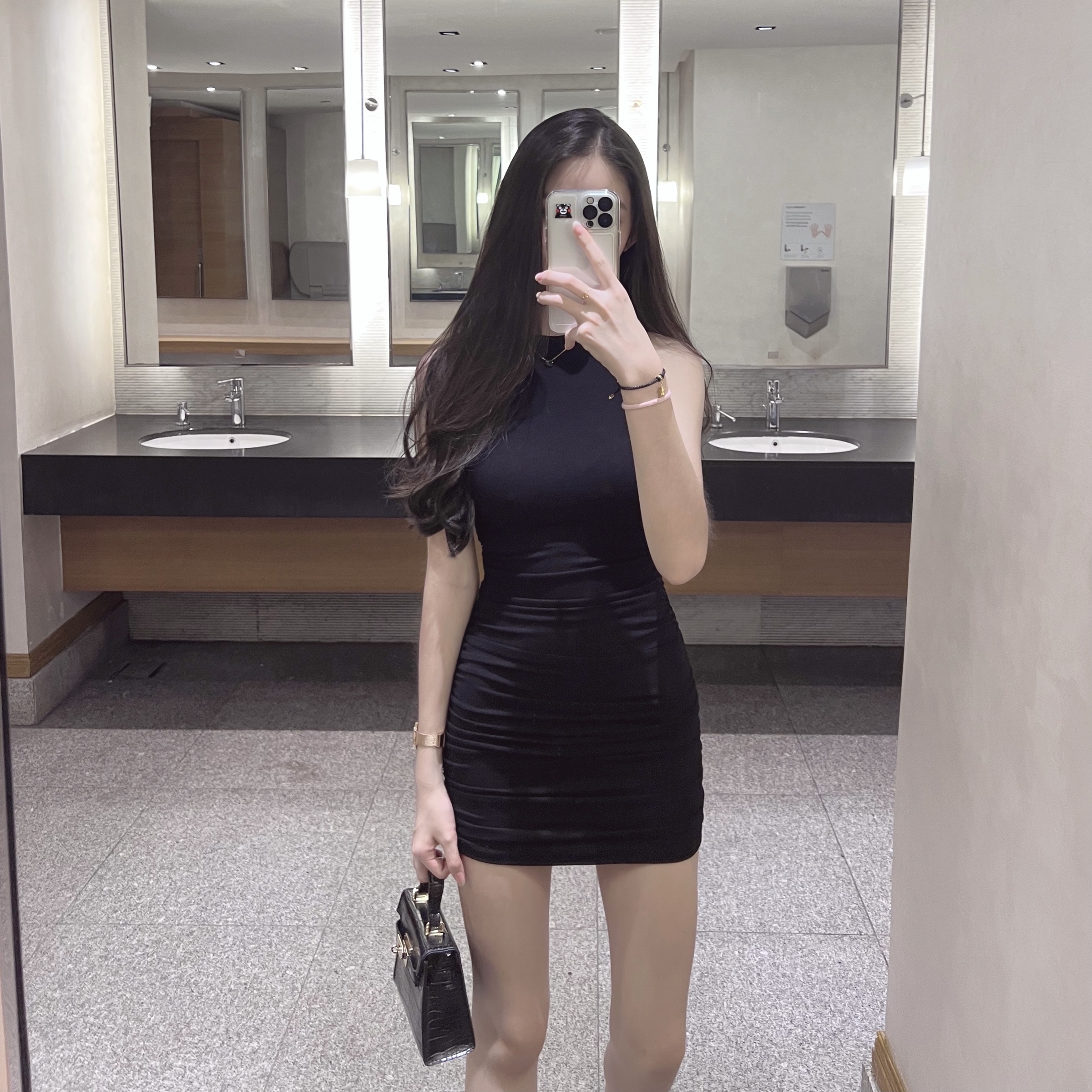 D48A41EE-7B9A-4B0E-8FEE-D9D010029137