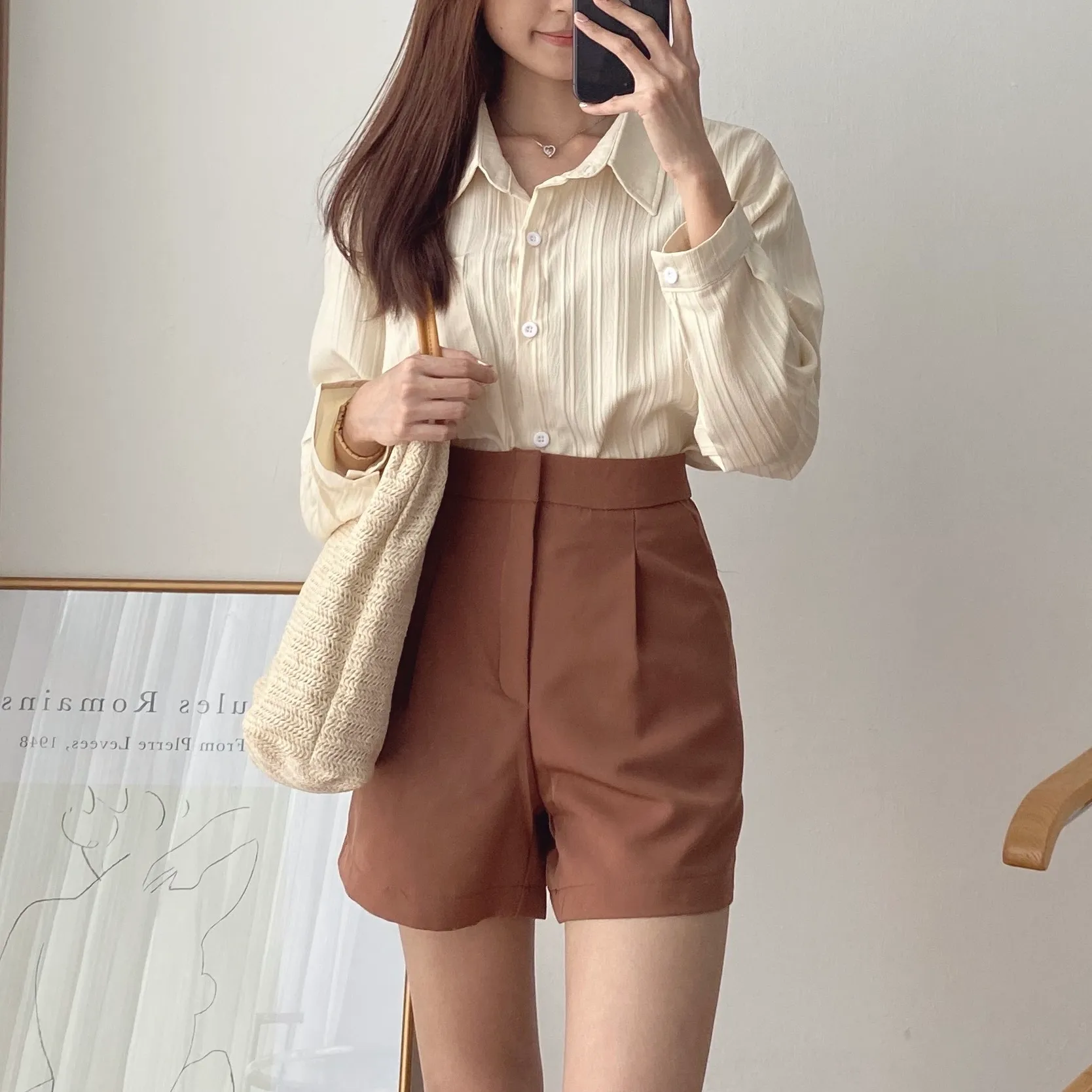 8D0B1443-FD1D-43DC-A7C6-813A4CCC598F