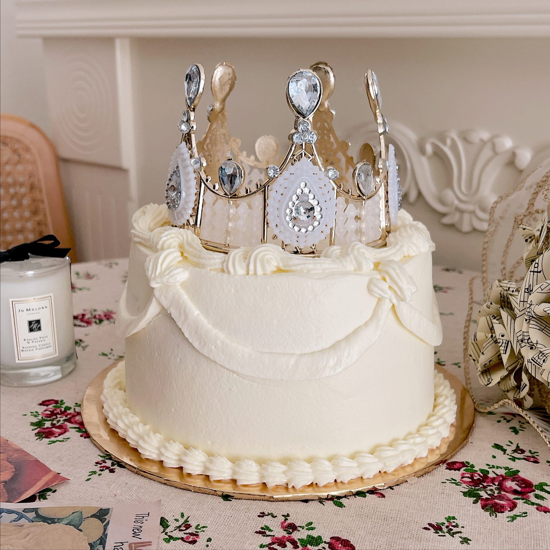 1pc Crown Design Cake Topper, Cake Decoration Ornament, For Birthday,  Party, Wedding | SHEIN