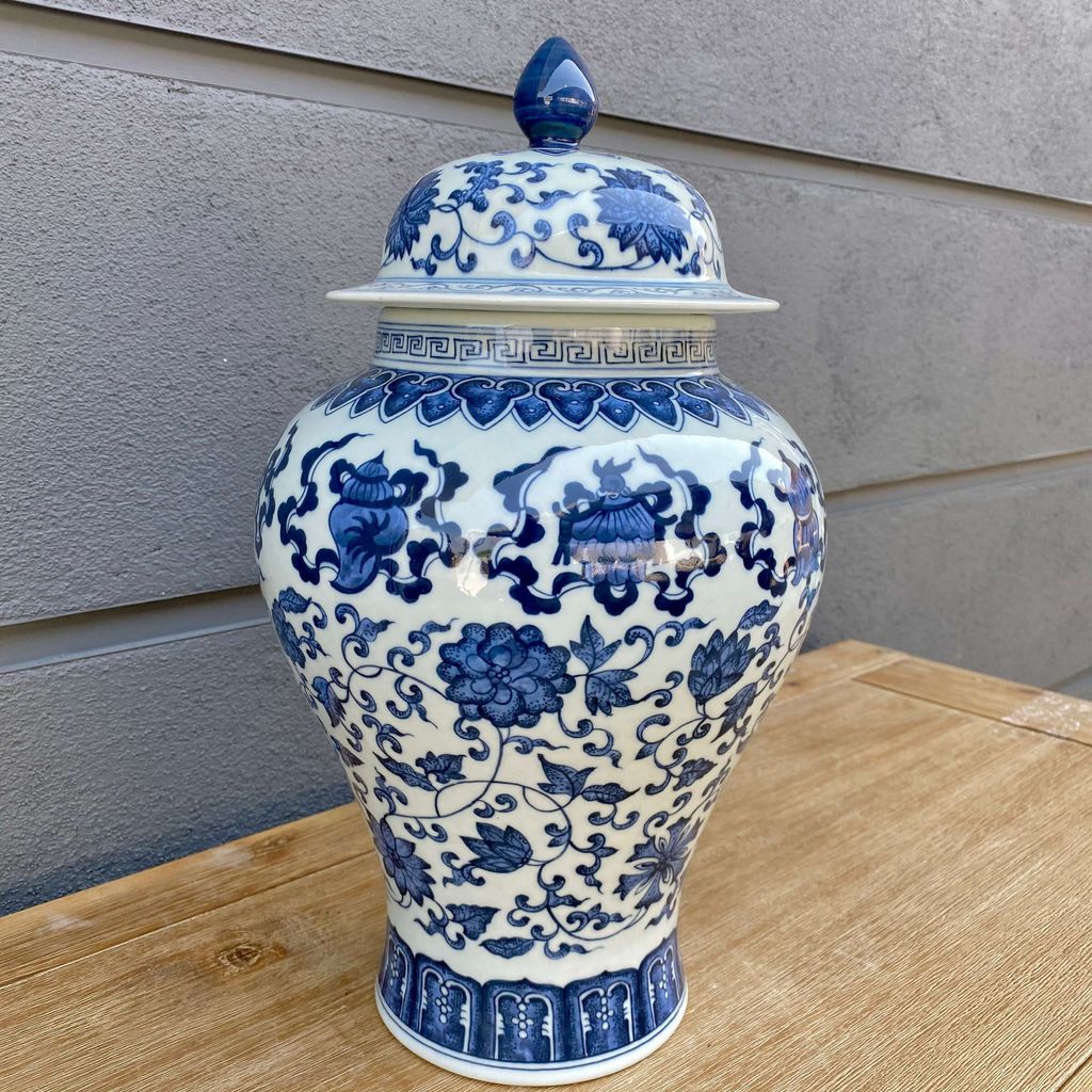 Flower Style Blue and White Temple Jar 3 (1).jpg