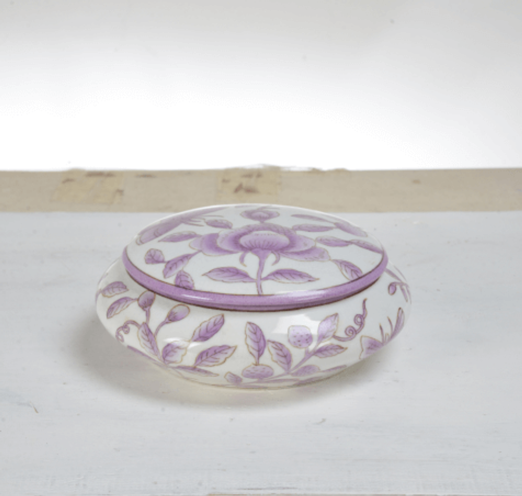 Lilac Butterfly Round Pot (1).png
