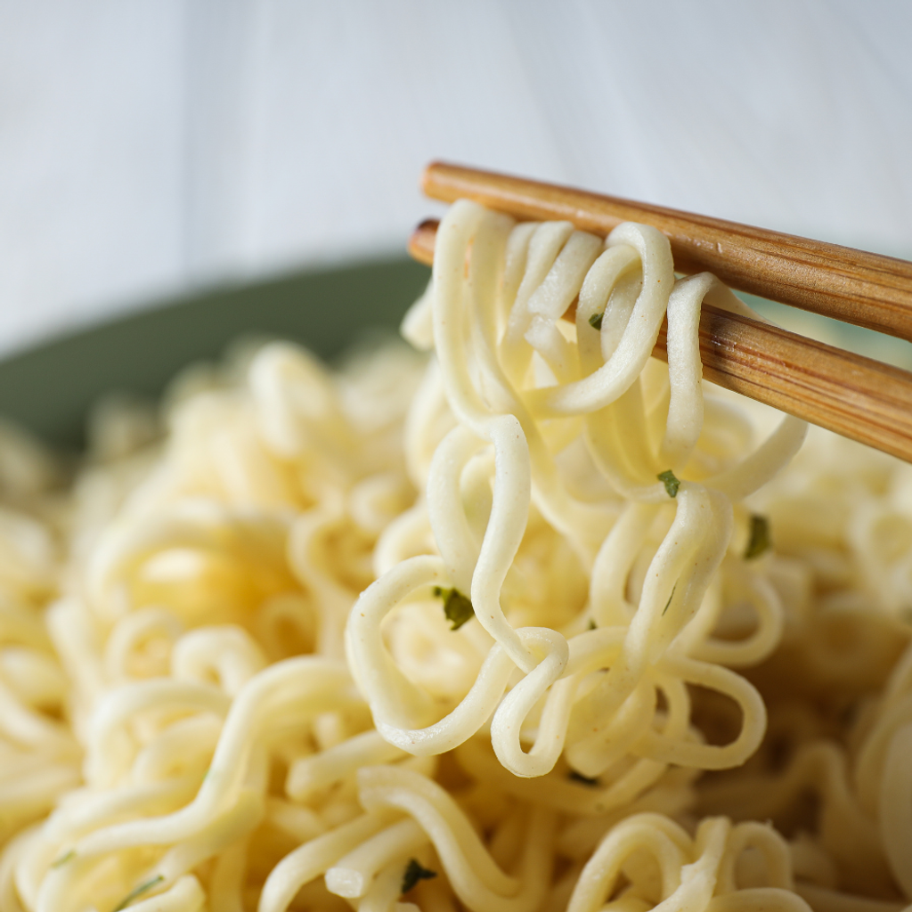 MAMEE Plain Noodle Mi Segera - 10pcs x 7og _ Halal (3)