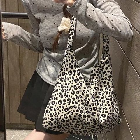 tw-11134207-7rask-m10fb9i4vtj390