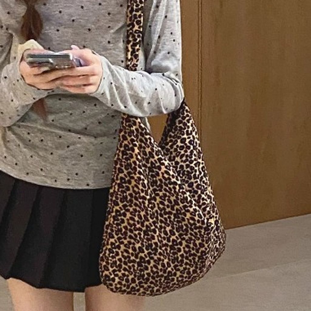 tw-11134207-7rasg-m10fbm2yh64f20