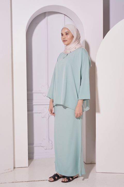 dallysa 01105.jpg