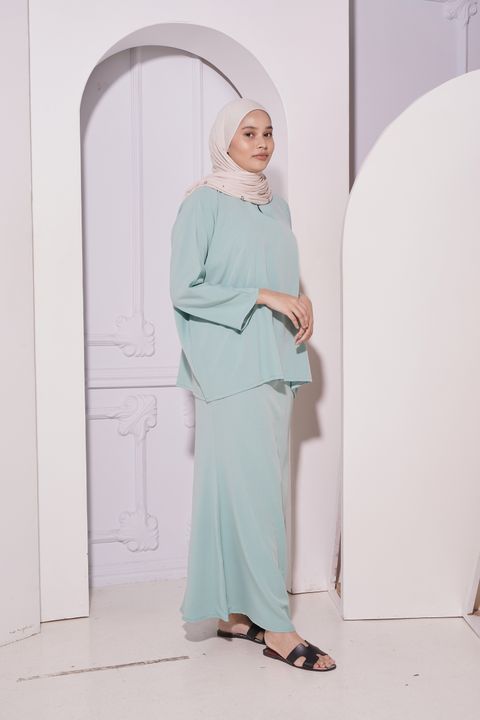 dallysa 01103.jpg