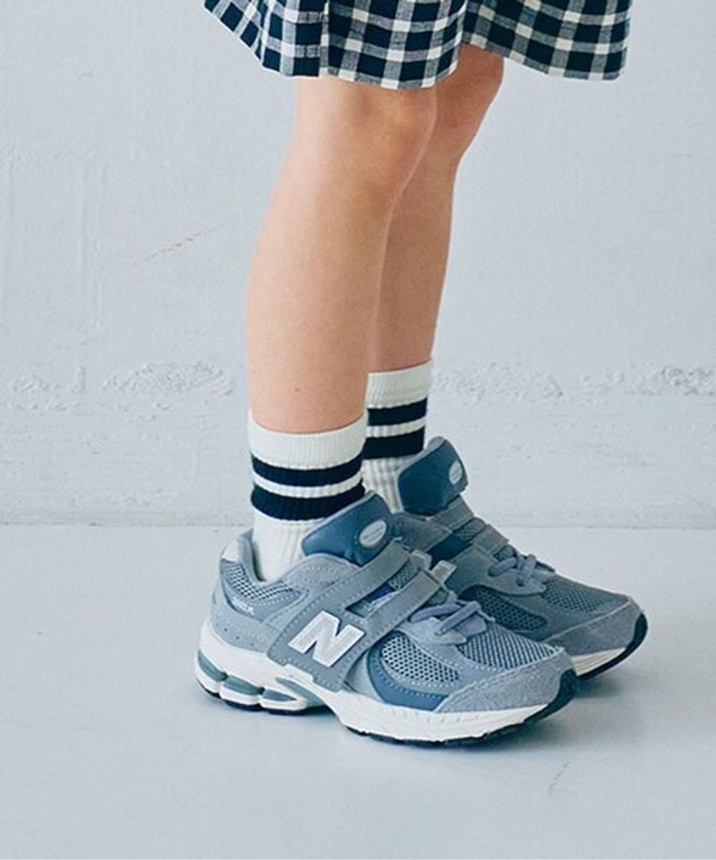 p.premier 的「新增顏色！多種設計款式的襪子，讓你想買各種顏色」 _ 黑色