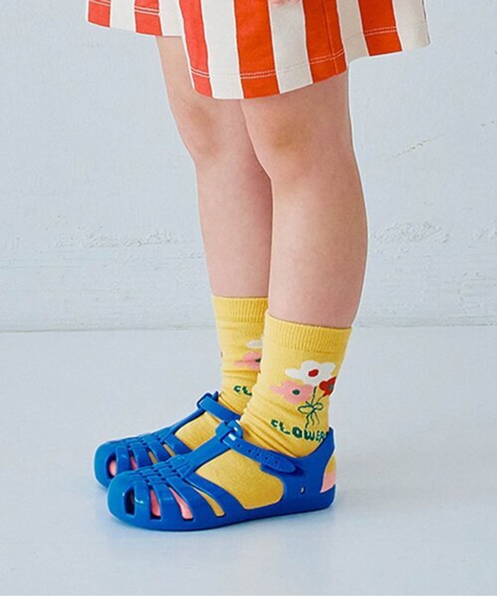 p.premier 的「新增顏色：多種設計款式的襪子，讓你想買各種顏色（襪子_長襪）」 _ 黃色