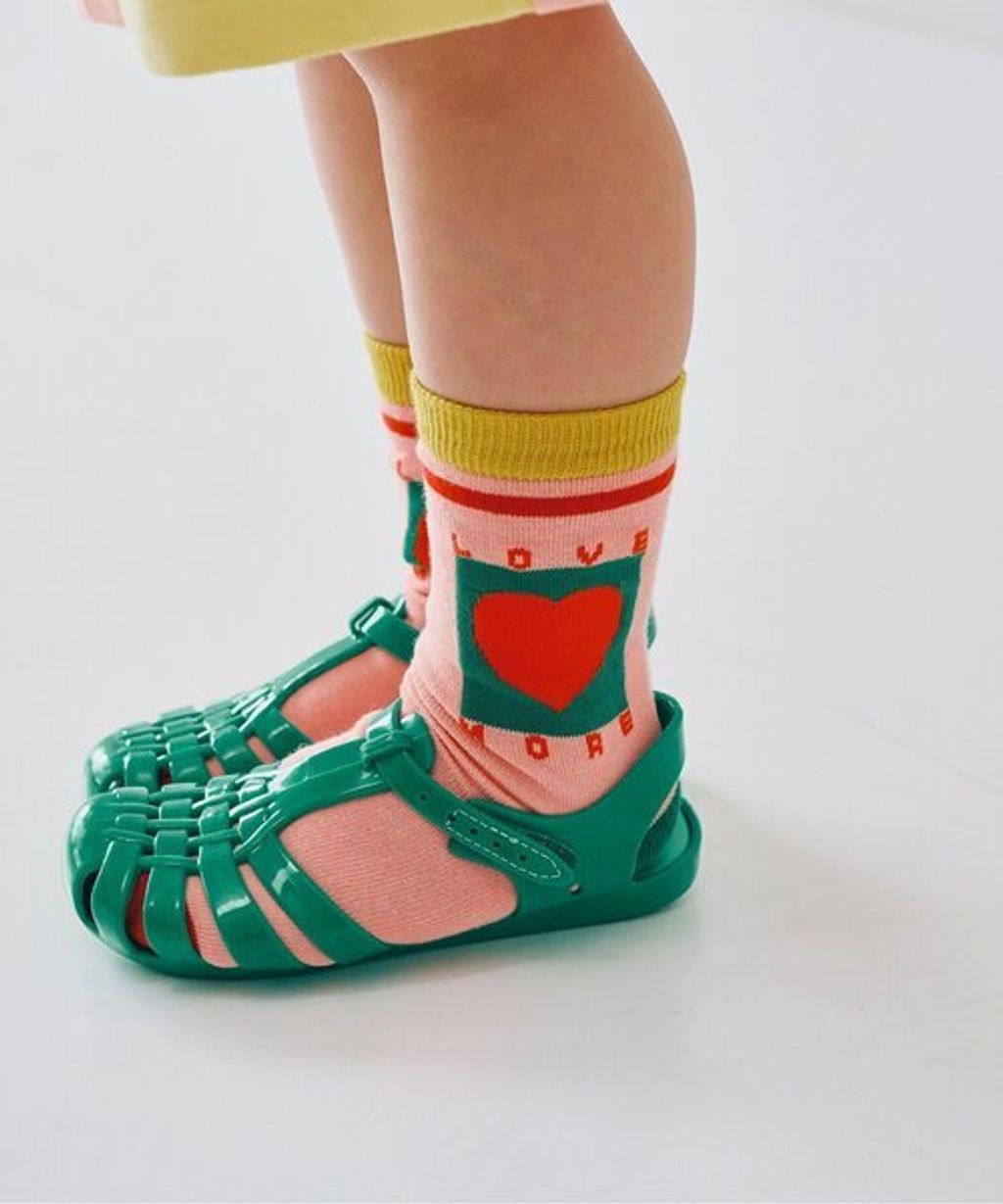 p.premier 的「新增顏色：多種設計款式的襪子，讓你想買各種顏色（襪子_長襪）」 _ 粉紅色