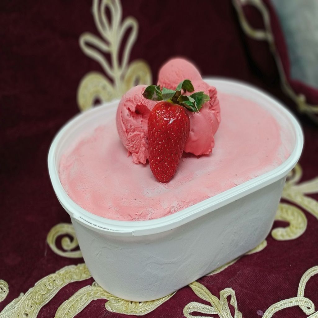 Strawberry ice cream.jpg