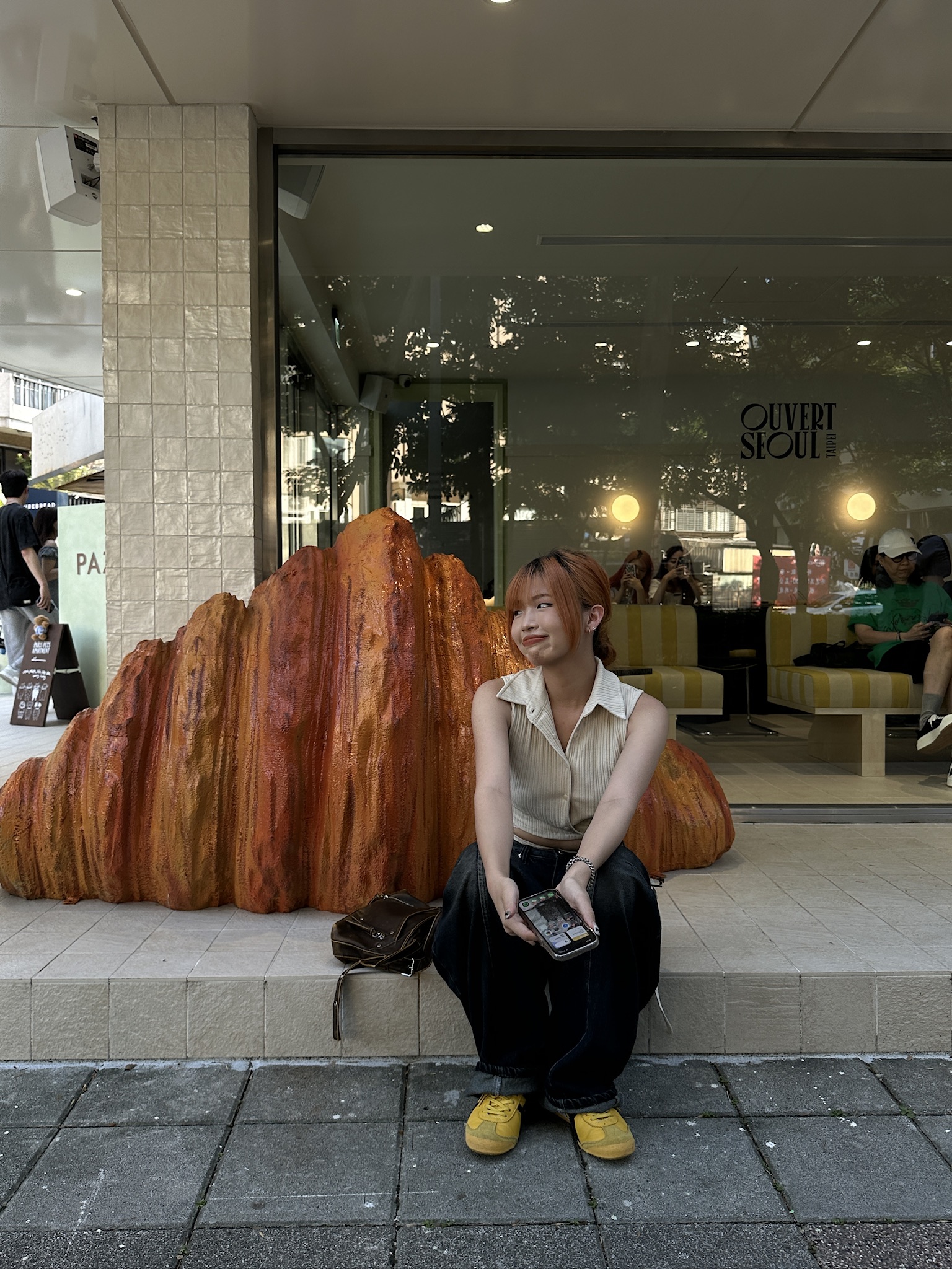 C680FB6C-C775-4C69-8D7F-69AF5216E373_1_102_o