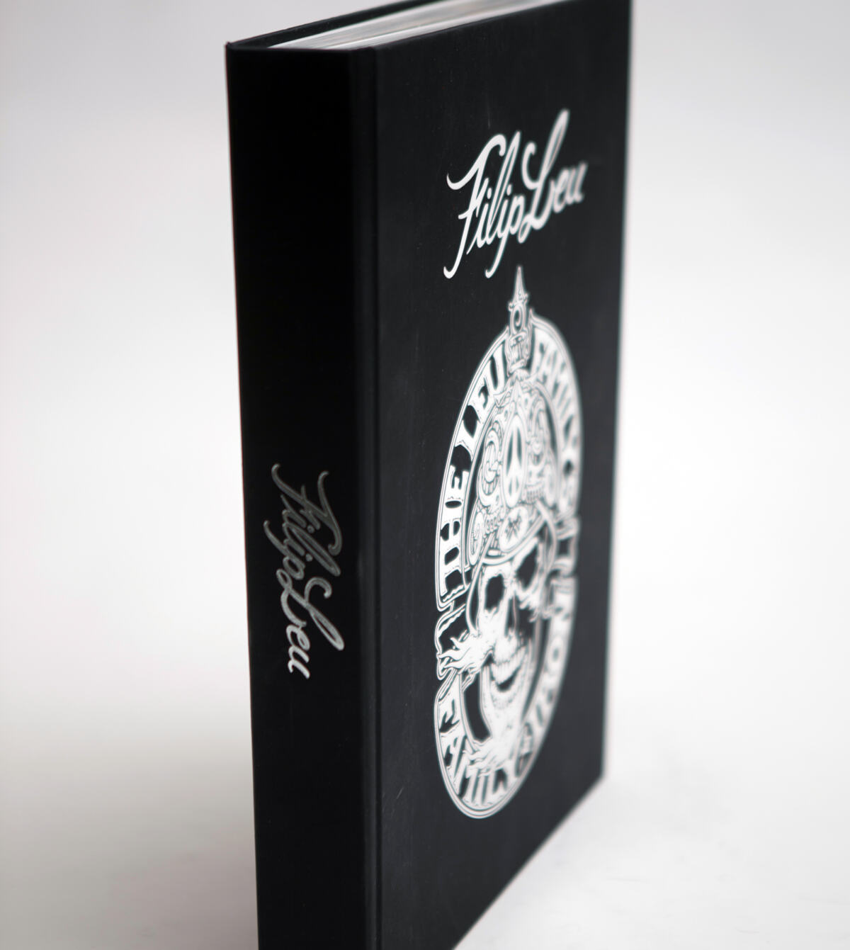 刺青之神菲力普瑠精裝本義大利TATTOO LIFE 出版– One Taiwan