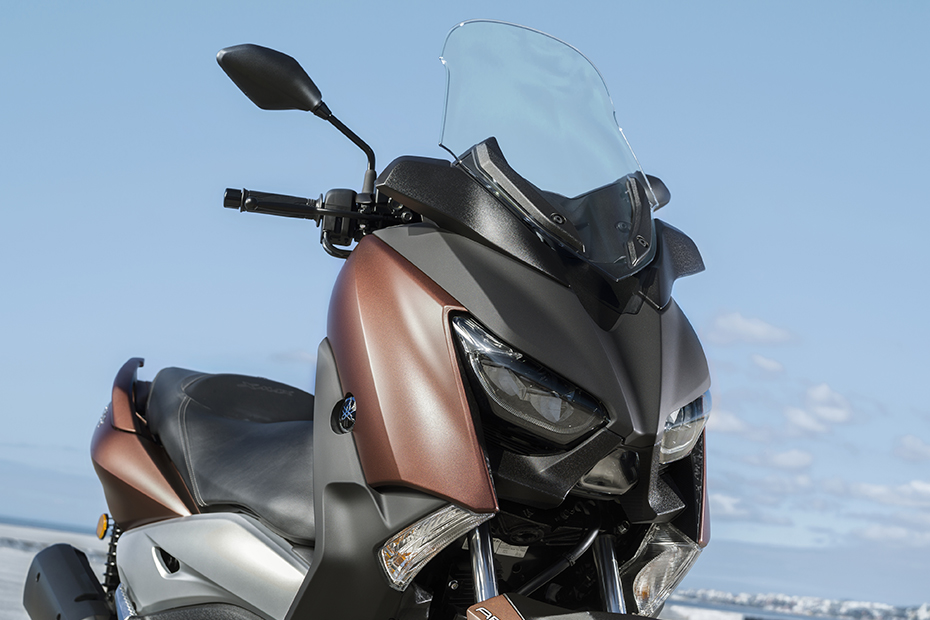 XMAX-250-ADJUSTABLE-WINDSHIELD