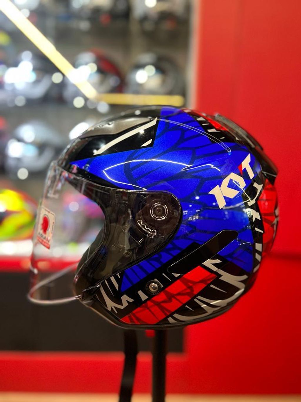 1d3df3ae-a7f8-42a0-bbfd-e6e5874066c2