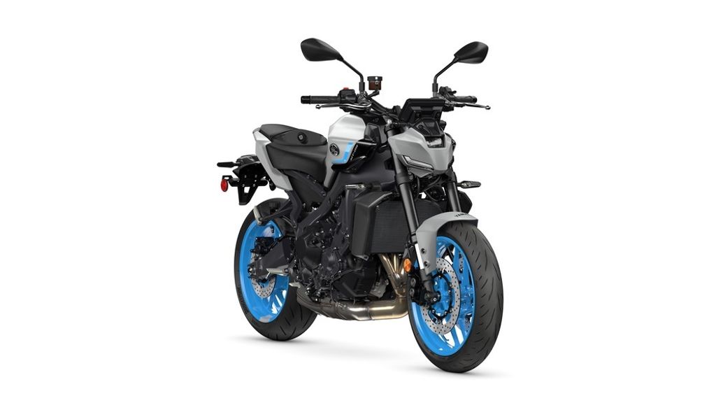 Yamaha-MT-09-Ligthning-Blue-6