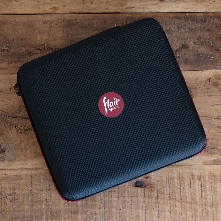 neo_flex_carrying_case_lifestyle_woo
