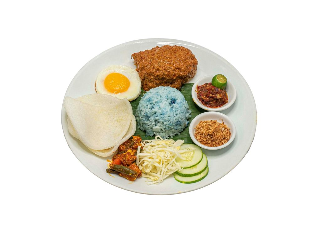 Nasi Kerabu with Chicken Rendang