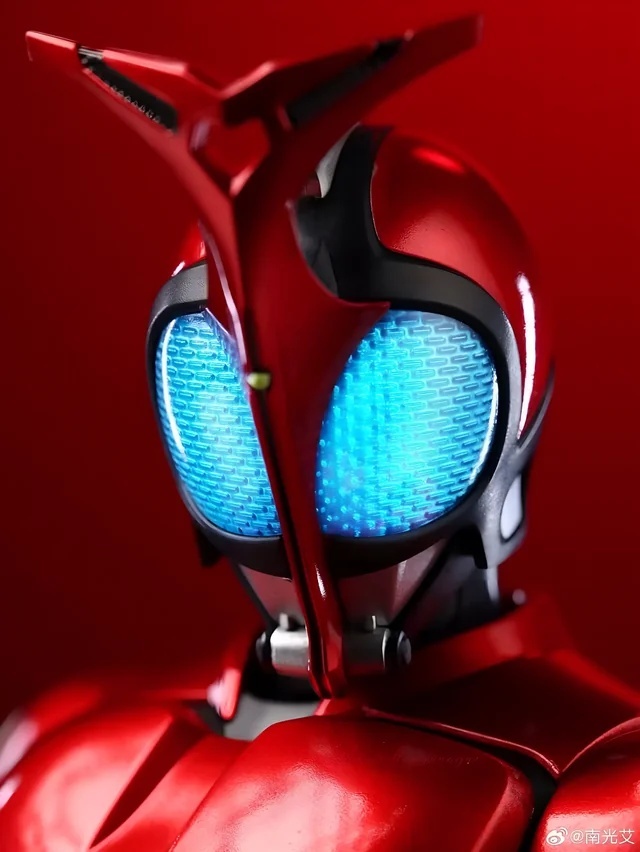 blokees-legend-kamen-rider-kabuto-v0-33y3ggt8wdrh1