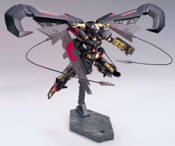 HG 1 144 GUNDAM ASTRAY  GOLD FRAME AMATSU MINA 2.jpg