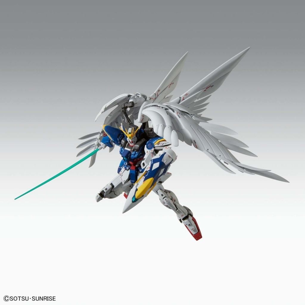 MG1-100 Wing Gundam Zero Ew Ver.Ka4.jpg