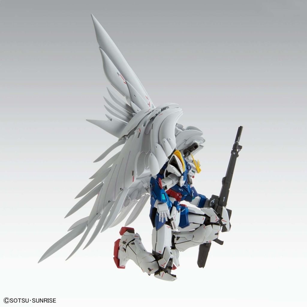MG1-100 Wing Gundam Zero Ew Ver.Ka5.jpg