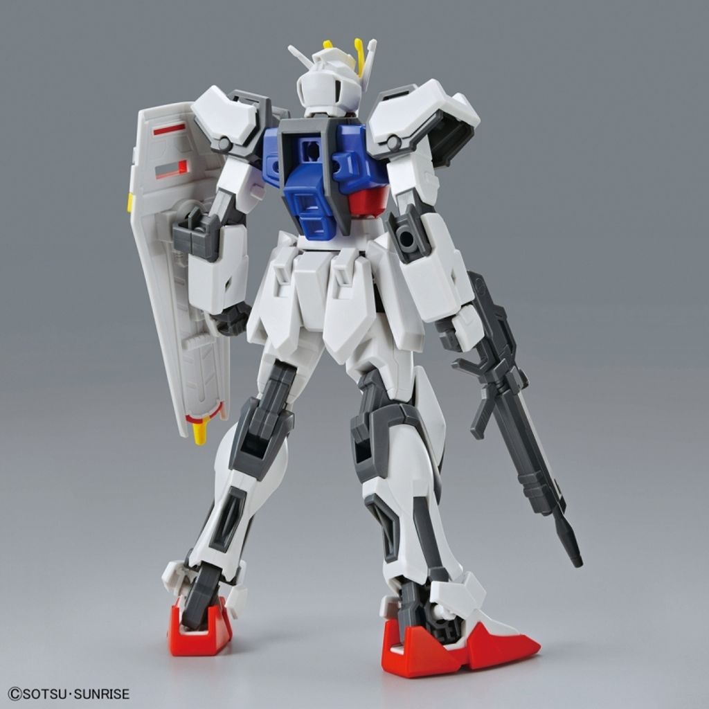 Entry Grade 1 144 Strike Gundam3.jpg