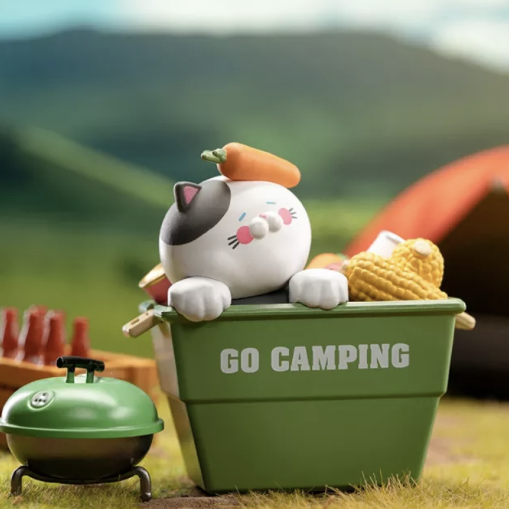 LAMTOYS X WAZZUP family Uncle Cat Series Of GO CAMPING Suprise Gift Box cute Toys (2).PNG