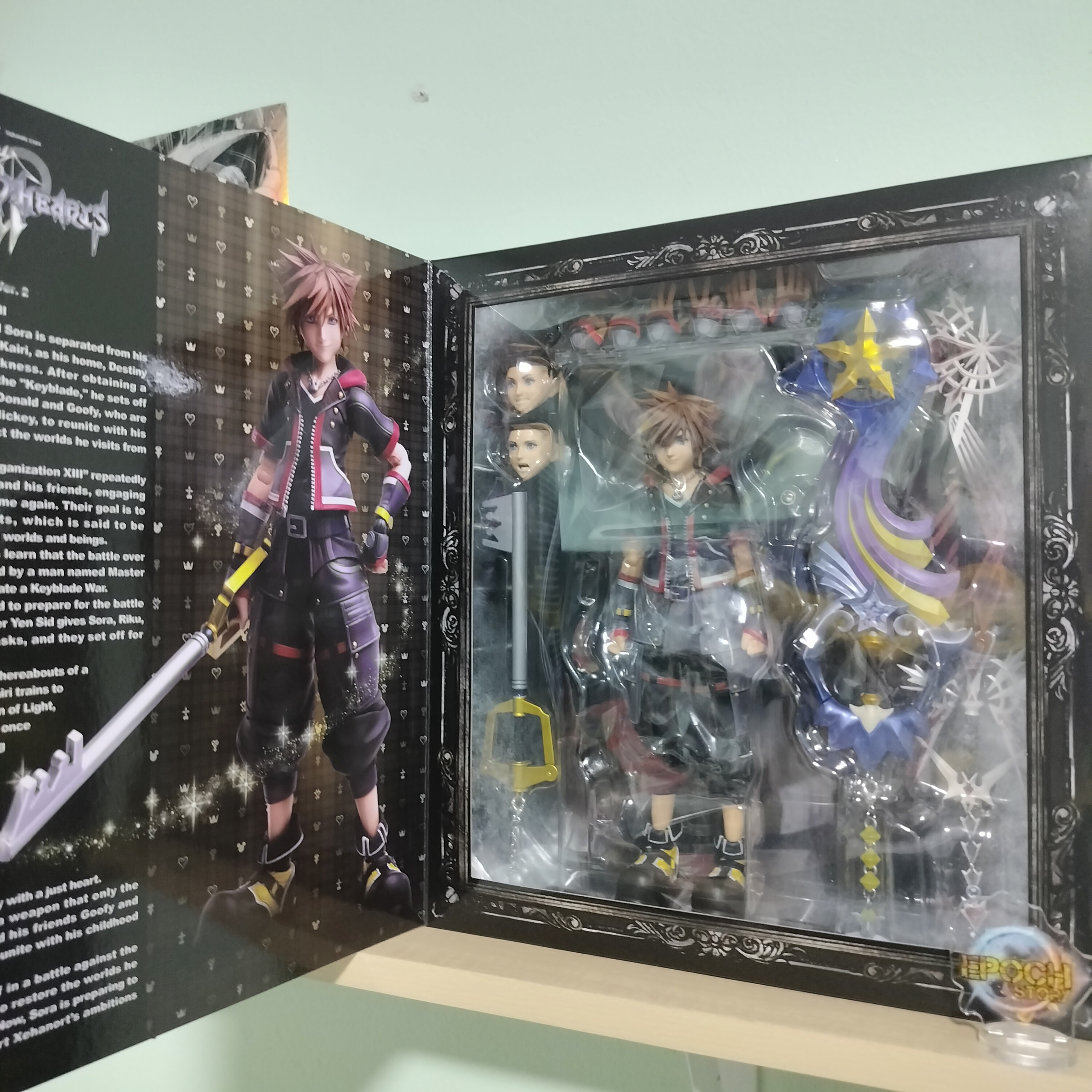 Sora Deluxe Ver 2 Kingdom Hearts III Play Arts Kai Action Figure