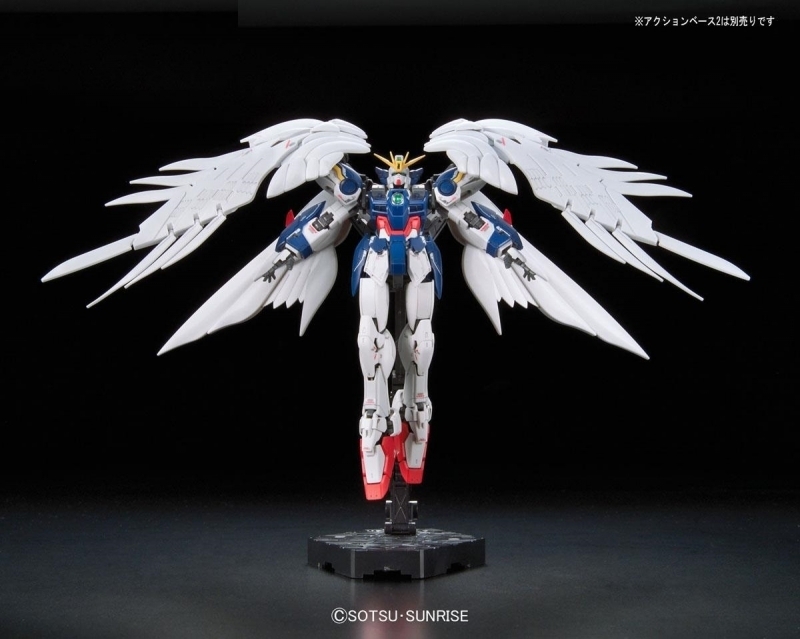 RG 1-144 WING GUNDAM ZERO EW4.jpg