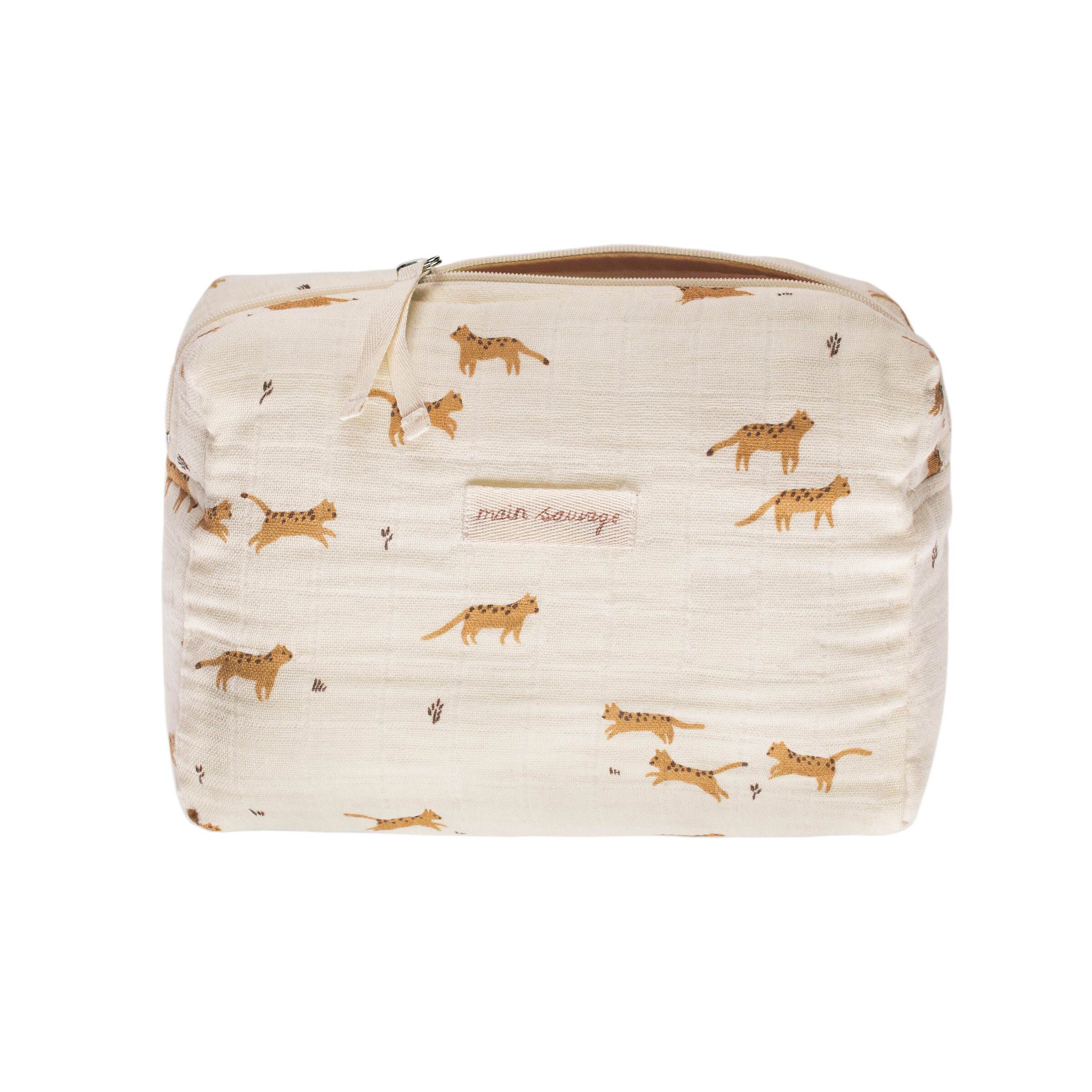 AW21_toiletry_bag_savannah.jpg
