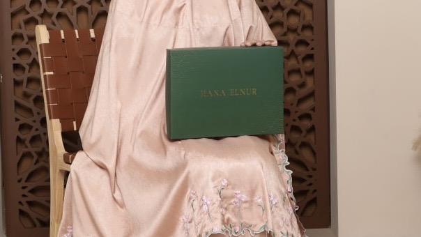 Hadiah Bermakna untuk Tersayang. | Hana Elnur