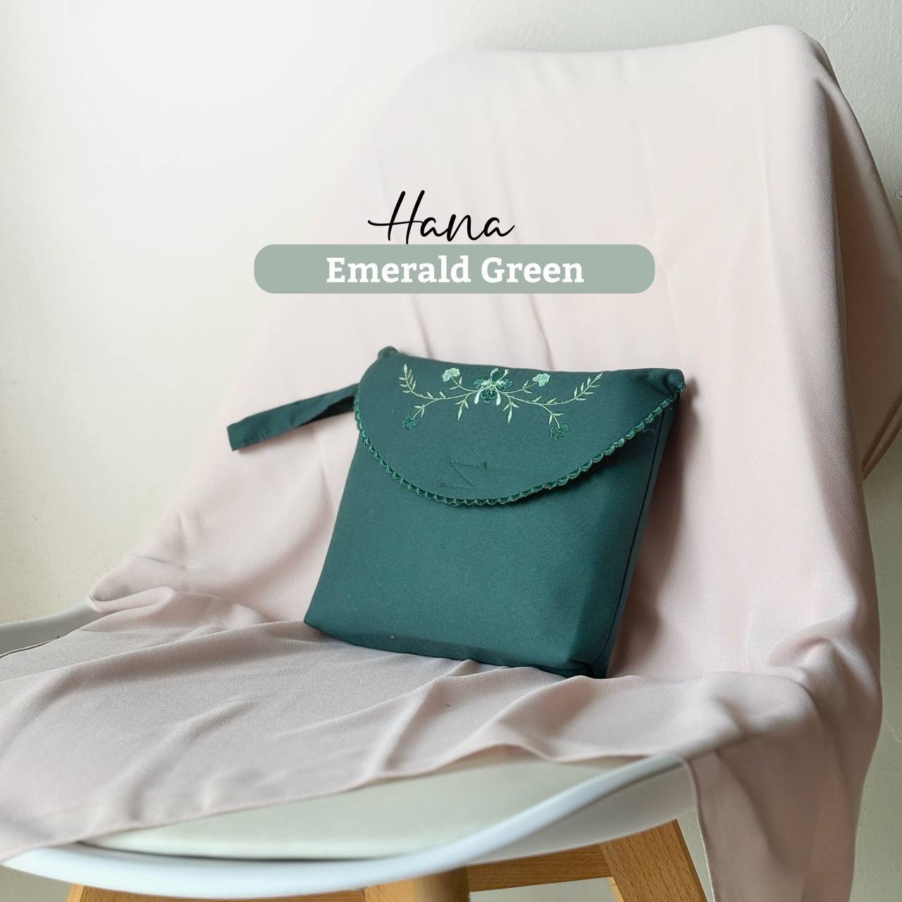 EMERALD GREEN