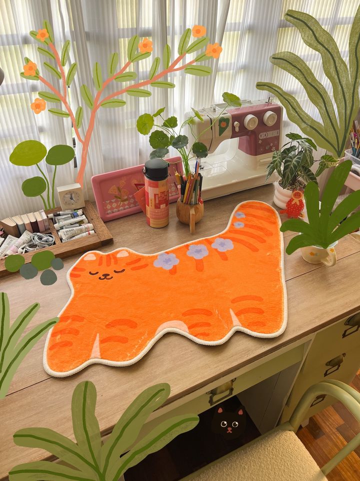 Mini Kitty Carpet! Oyen Cat