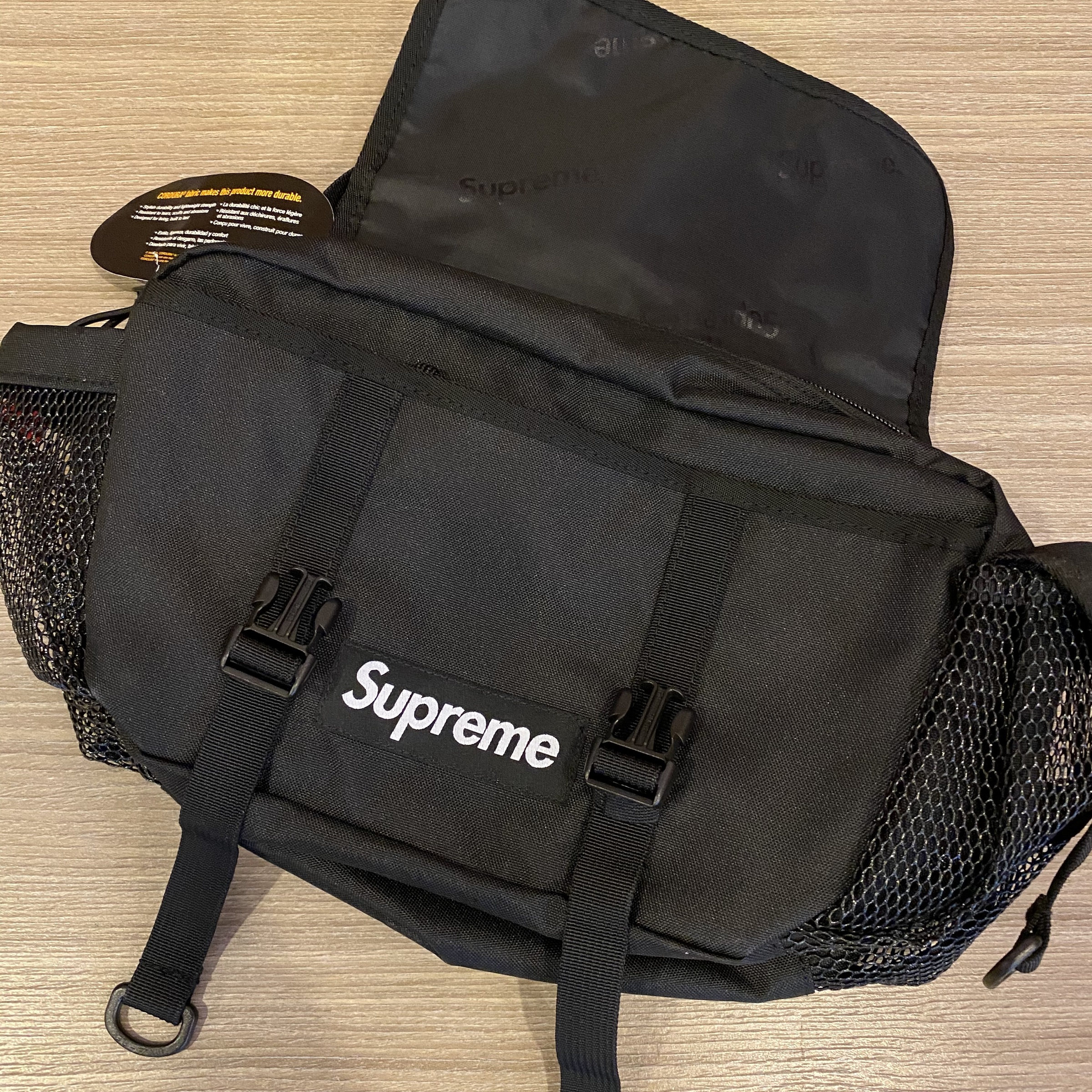 Supreme SS20 Black Waist Bag – Casually