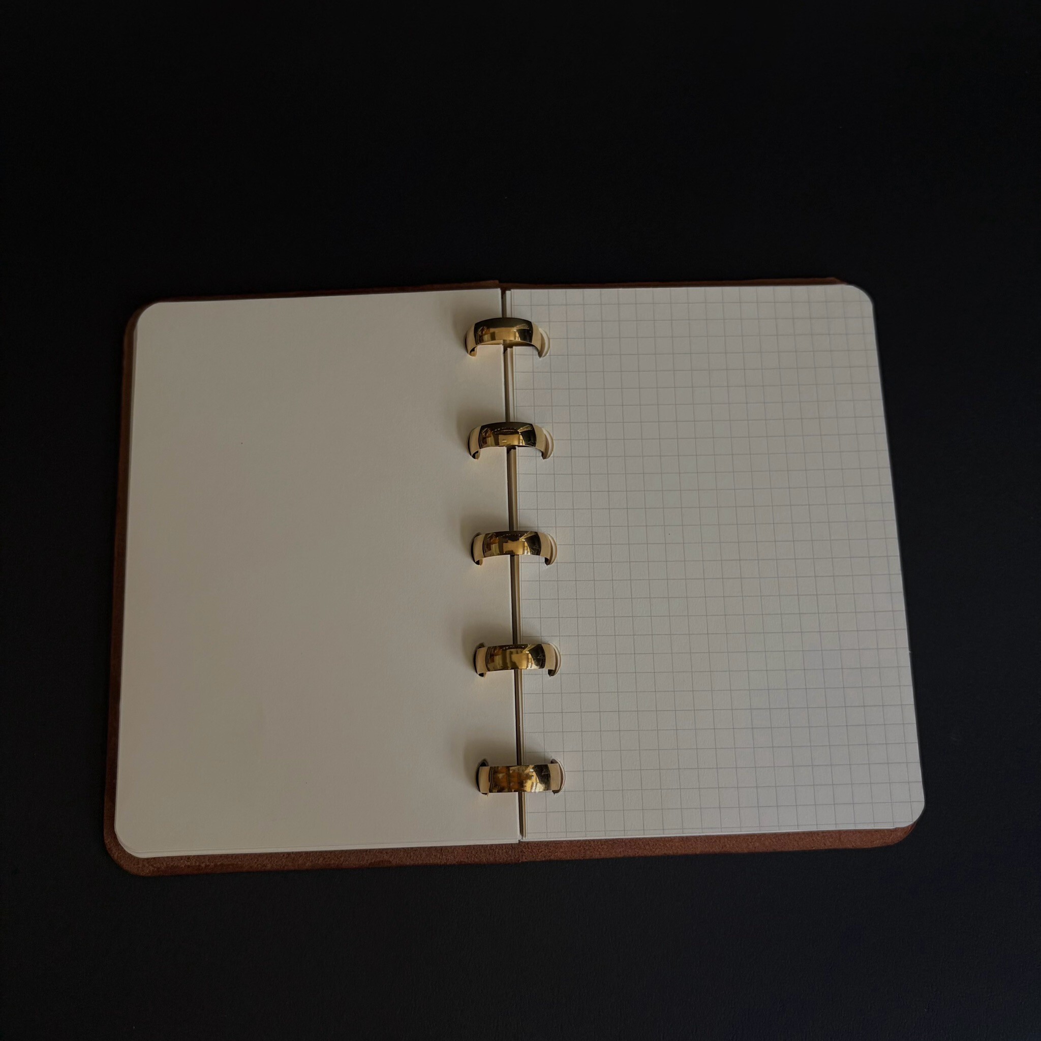 LINE_ALBUM_磨砂筆記本11_260824_41