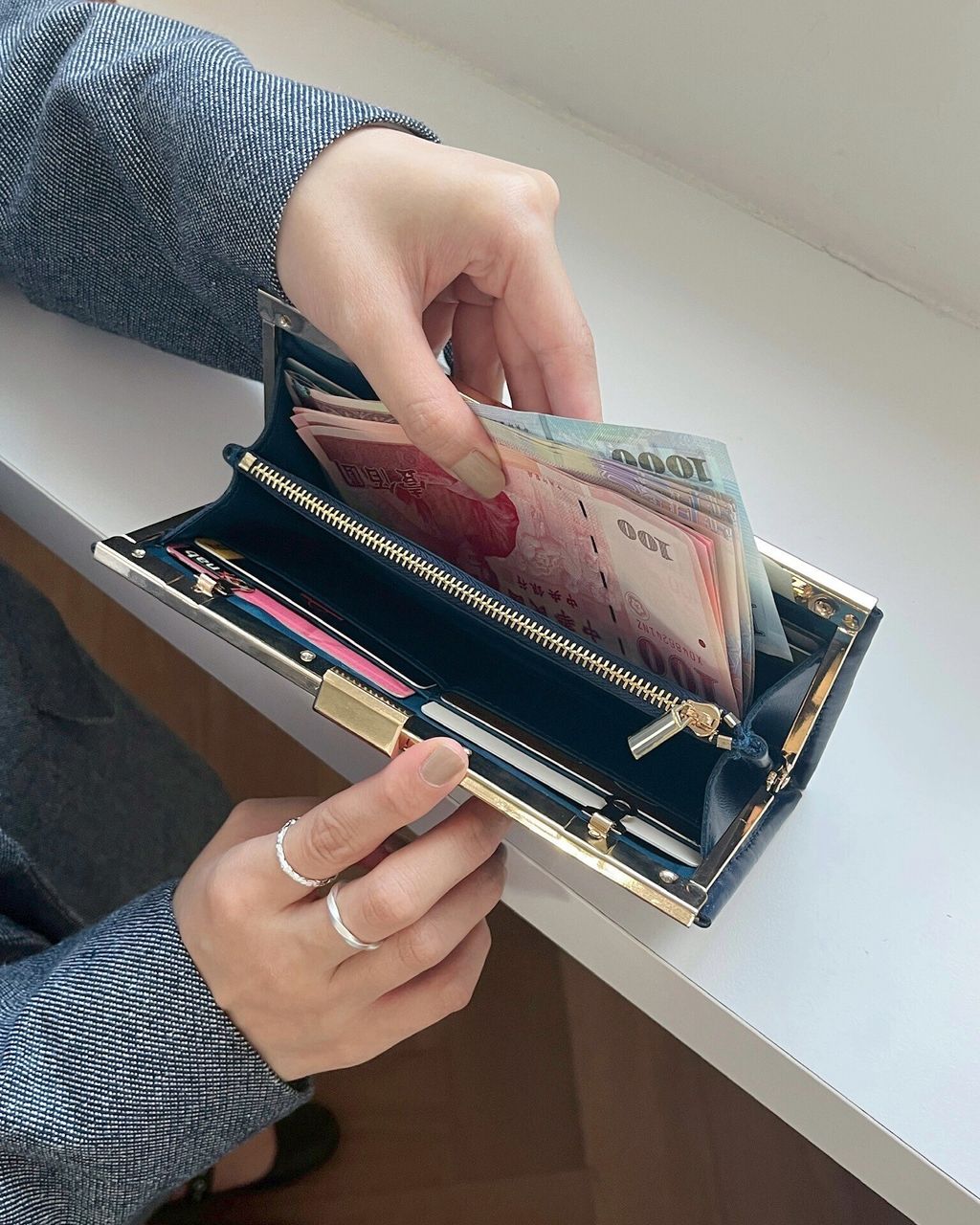 LINE_ALBUM_修）口金錢包45_250908_37