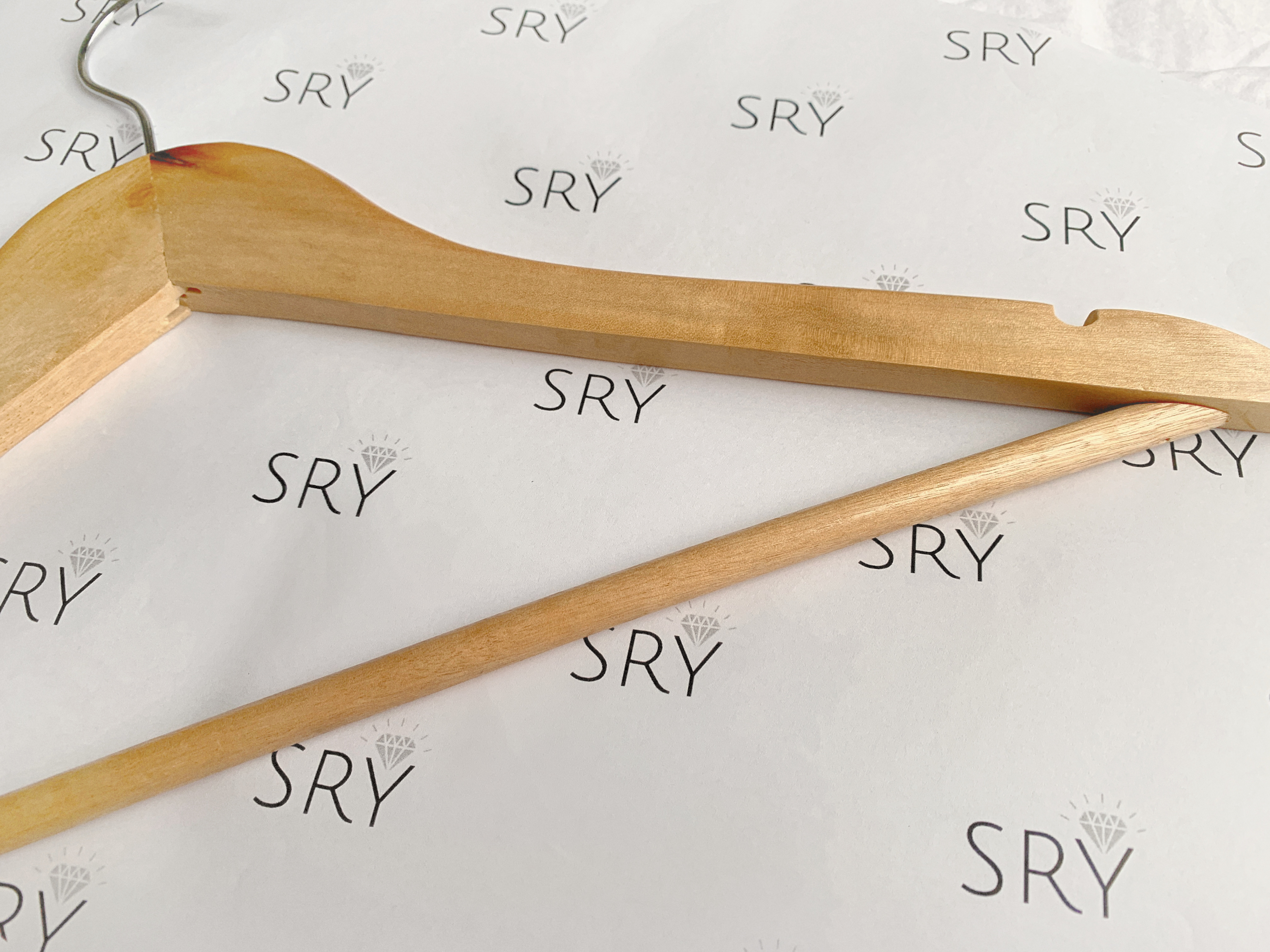 SRY | Free Shipping