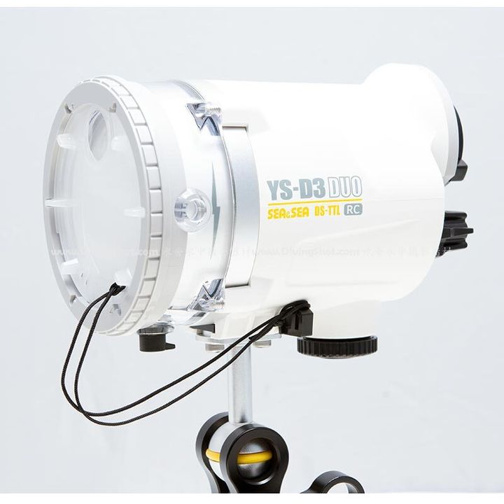 03132_seaandsea_ys-d3-duo-strobe-white_01