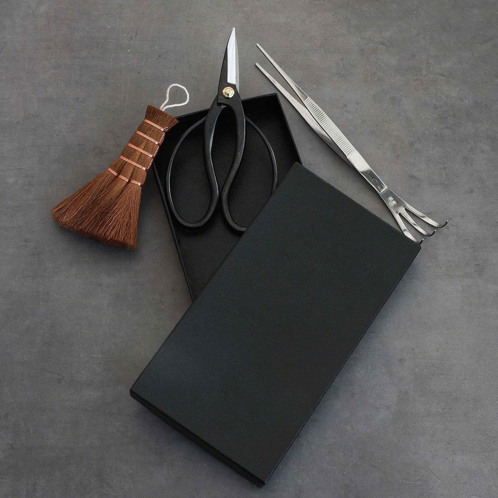 05_3721b2e2-fb72-4b0a-b586-93f7df72cbd3_1024x1024@2x