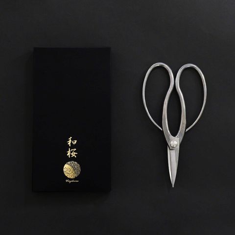 06_a36076e3-5f74-4173-87b0-1f8658994502_1024x1024@2x