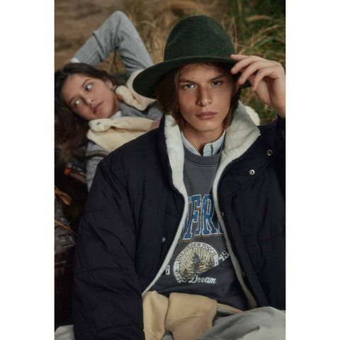 tw-11134207-7ras9-m13yea2flbc72b