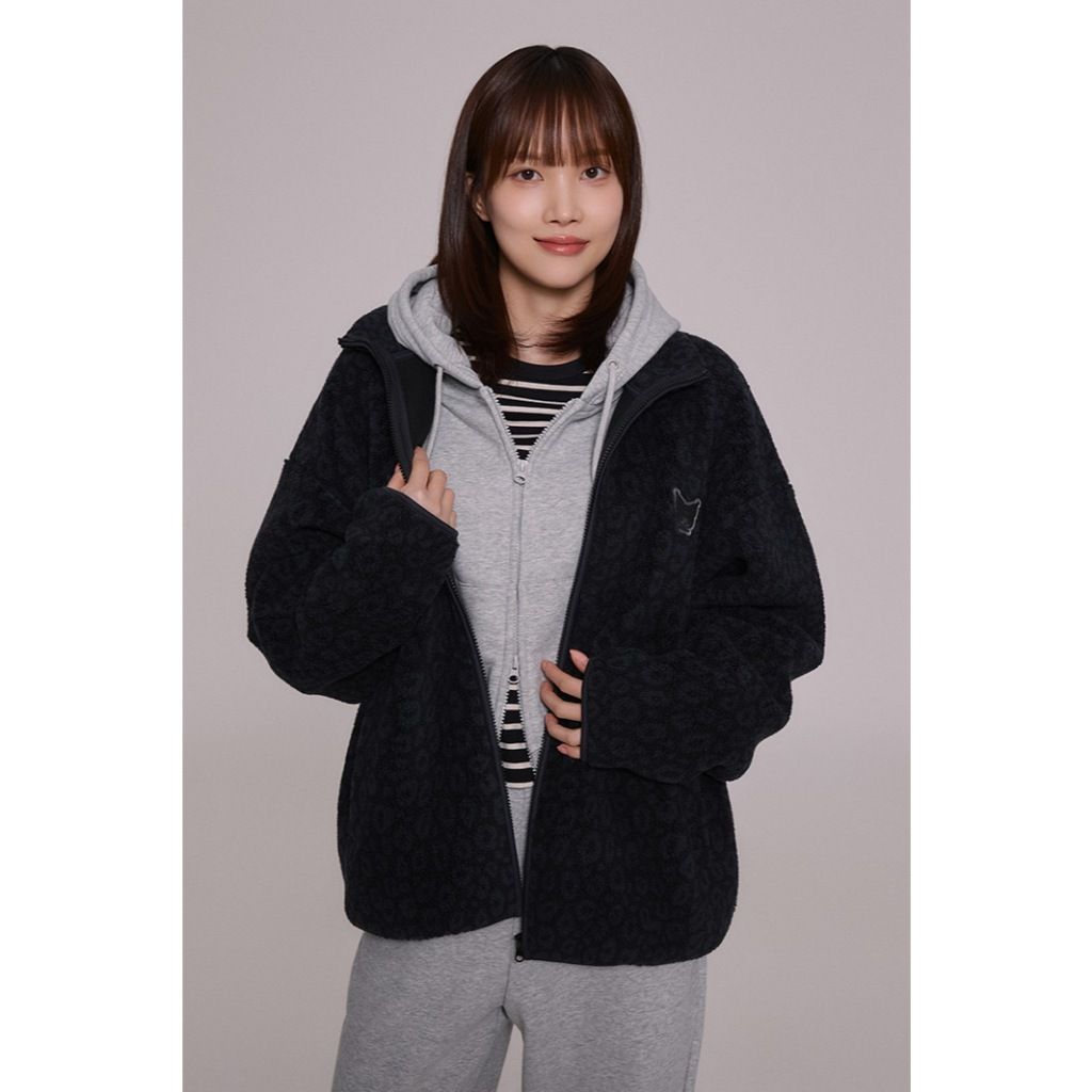 tw-11134207-81ztj-mhg05r4sb30jba