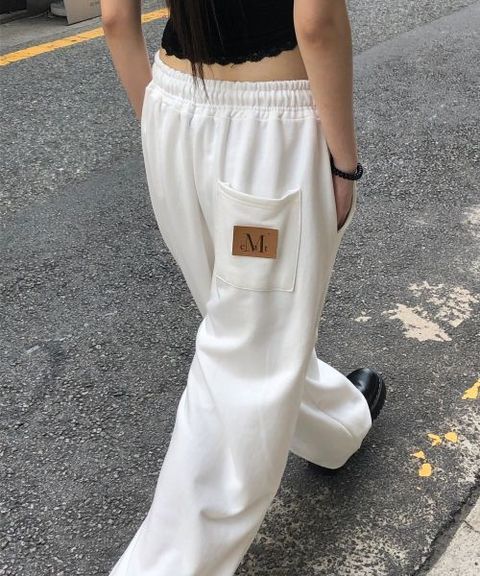 4637236_17561030609056_500