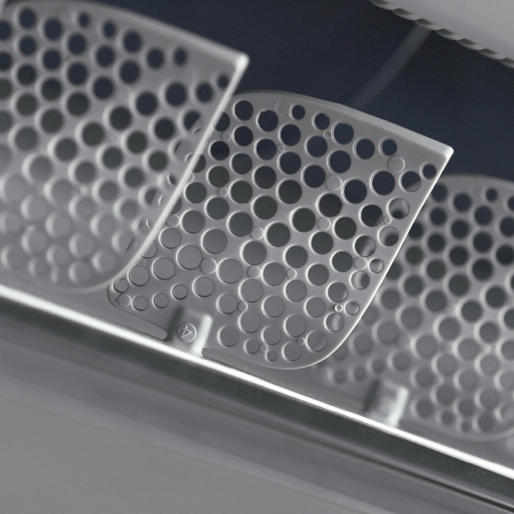 coway-p-series-air-conditioner-with-dynamic-airflow-wider-cooling