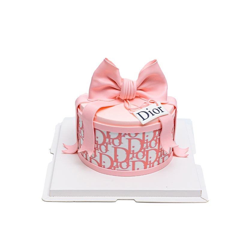Miss Dior Cake | TikTok