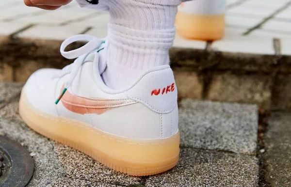 mayumi yamase nike air force 1