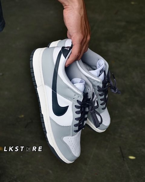 dunk low 煙灰