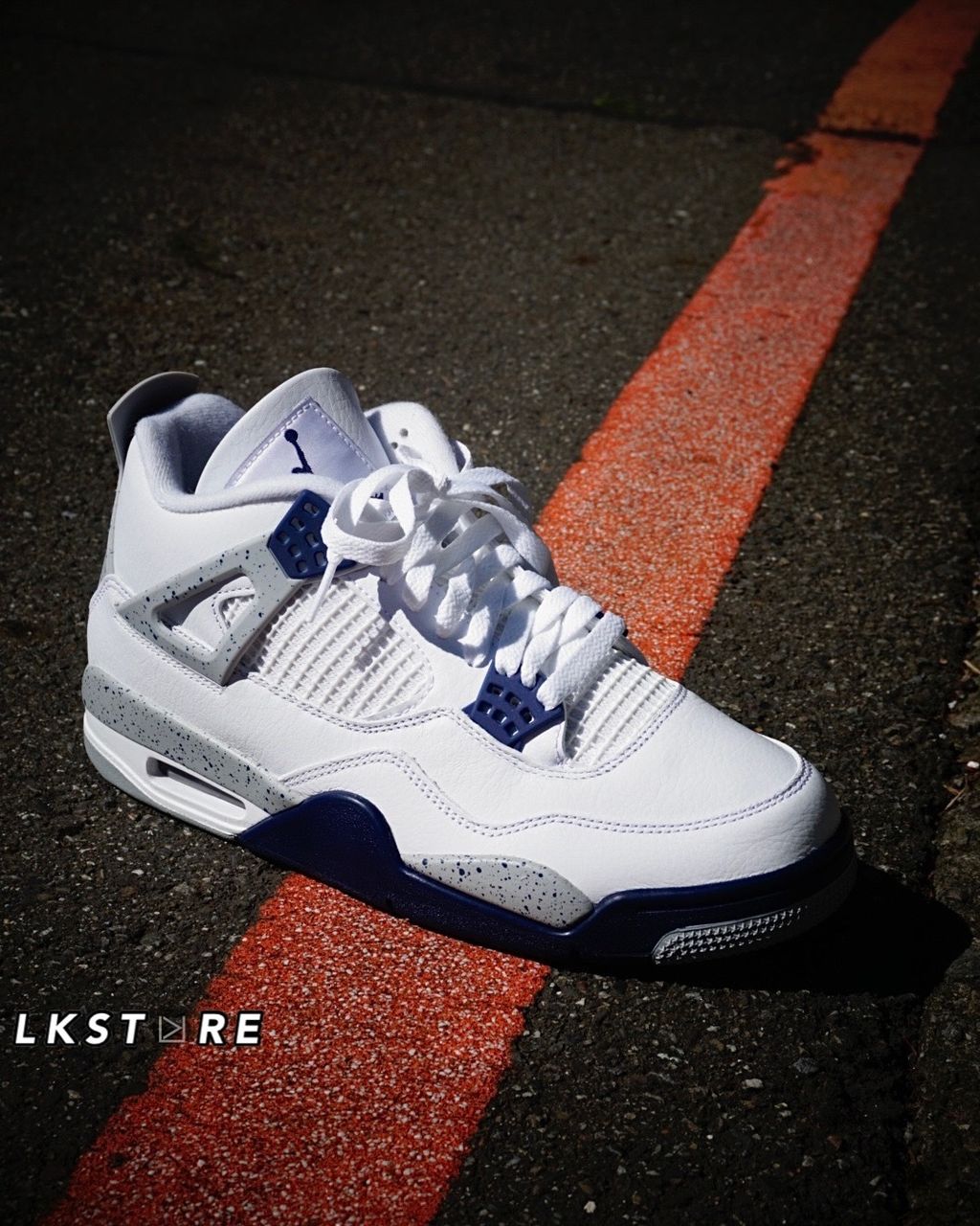 Air Jordan 4 Retro 