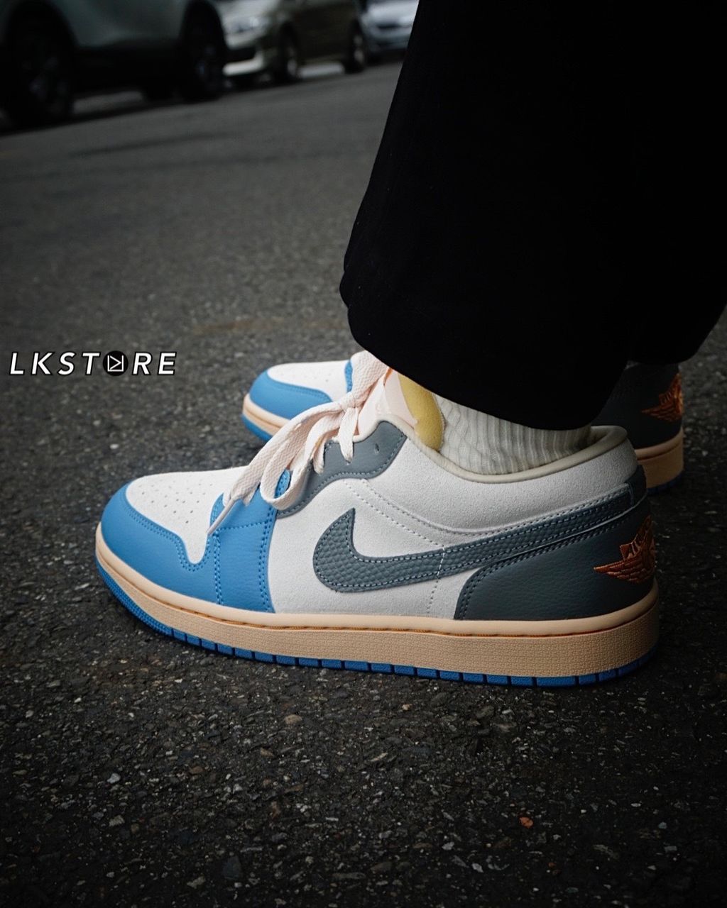 Air Jordan 1 Low SE 