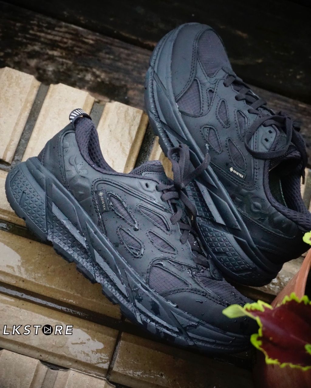 HOKA One One Clifton L Gore-tex 防水全黑防滑耐磨11229972-BBLC 登山